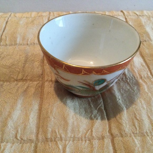 Vintage Chinese porcelain small bowl cup hand painted Coral red dragon & phoenix - Picture 2 of 7